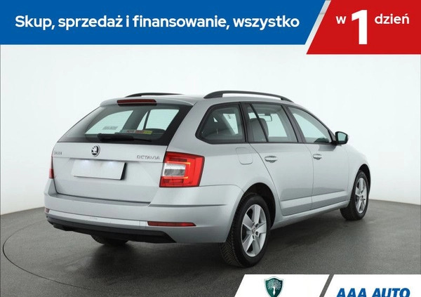 Skoda Octavia cena 52501 przebieg: 198290, rok produkcji 2018 z Ostroróg małe 211